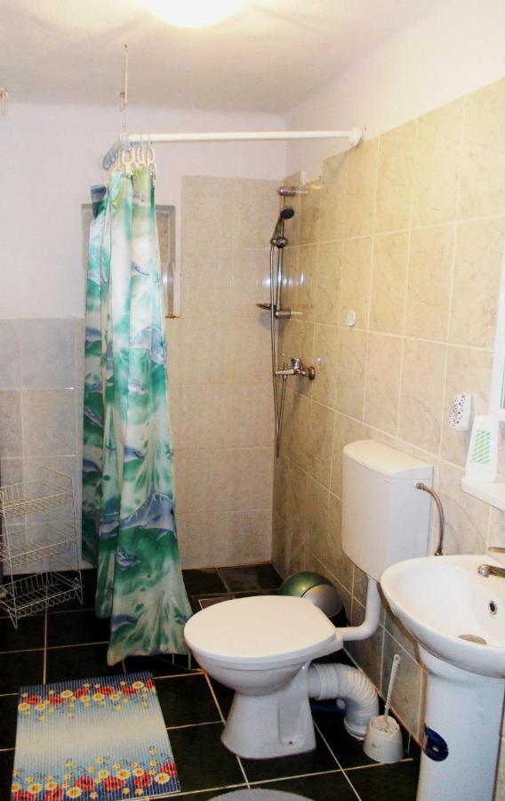 Hotel Kristaly Vendeghaz Rimetea Esterno foto